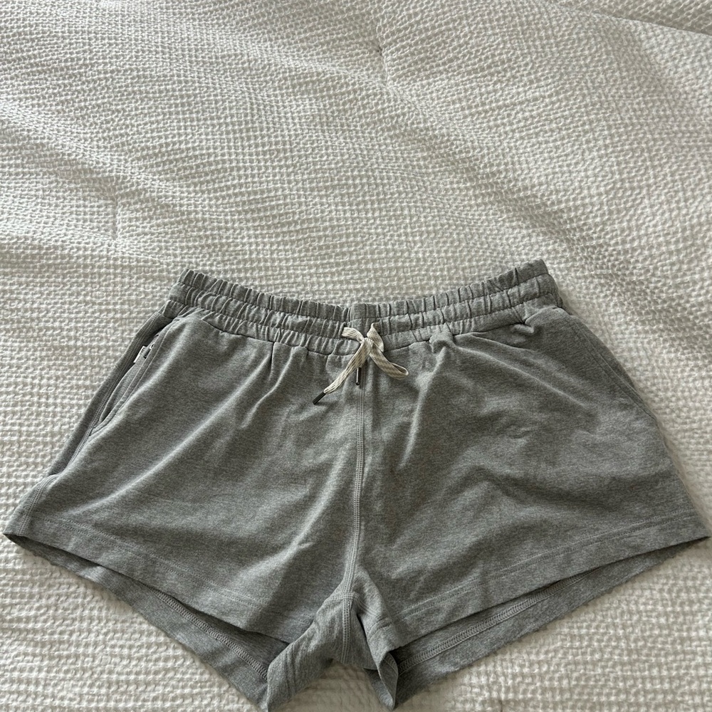 Vuori Halo Shorts